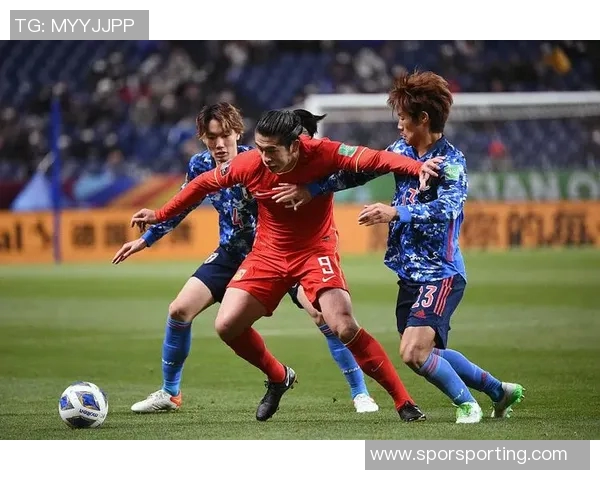 中国足球迎来新挑战 国家队主帅换帅风波引发广泛讨论